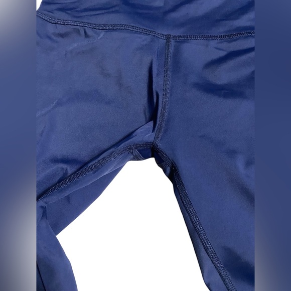 Beyond Yoga | medium navy and black Calico leggings - Picture 3 of 6